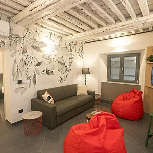 San Lorenzo 7 , Genoa Italy
